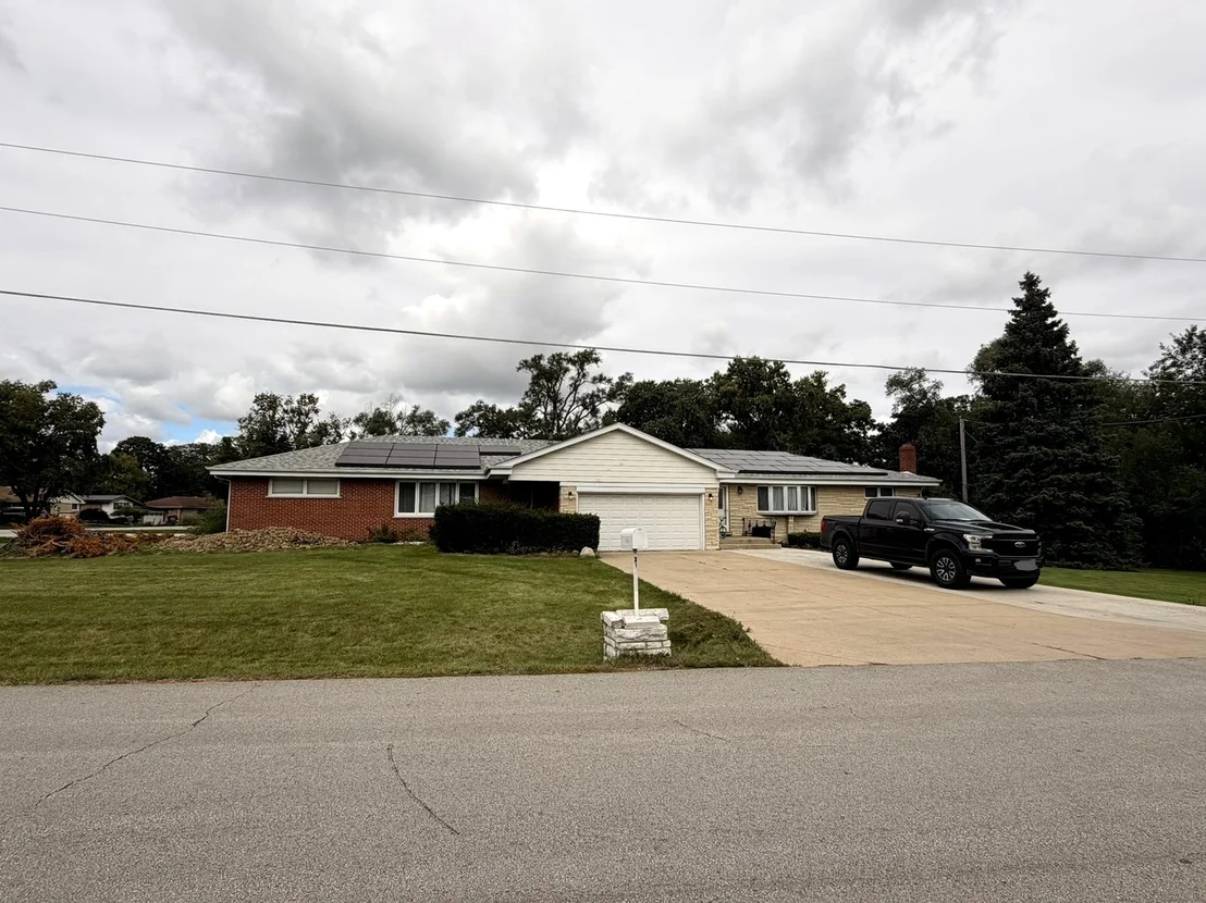 Photo of 21W146 Tee Lane