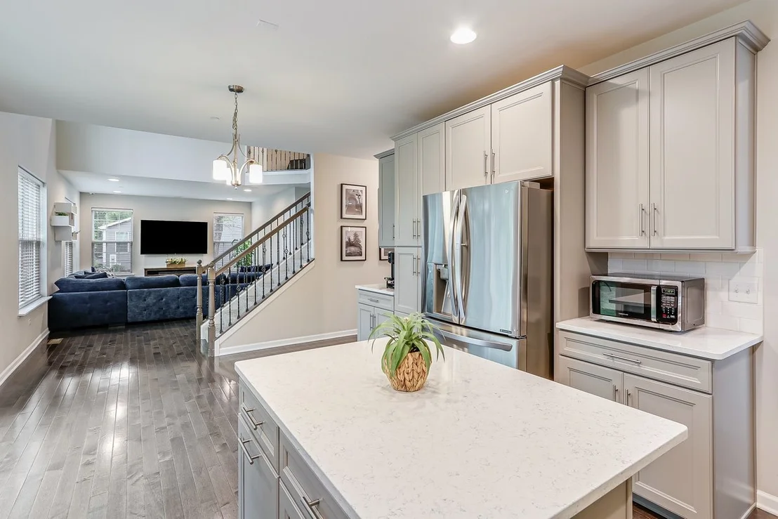 Photo of 1612 Bur Oak Drive
