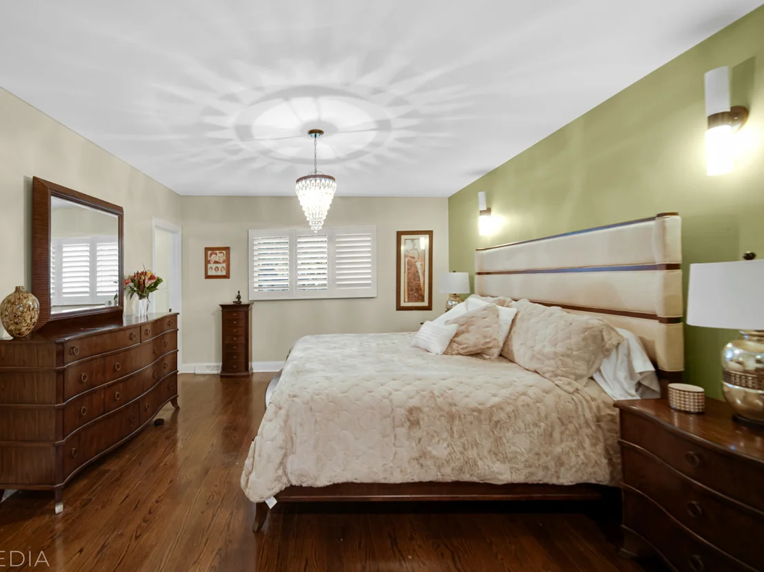 Photo of 2333 Golfview Lane