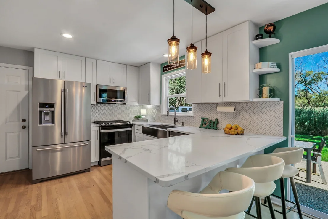Photo of 6405 Plainview Road