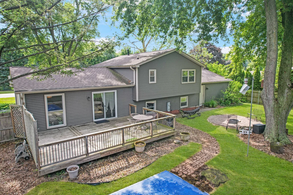 Photo of 11S556 Book Road