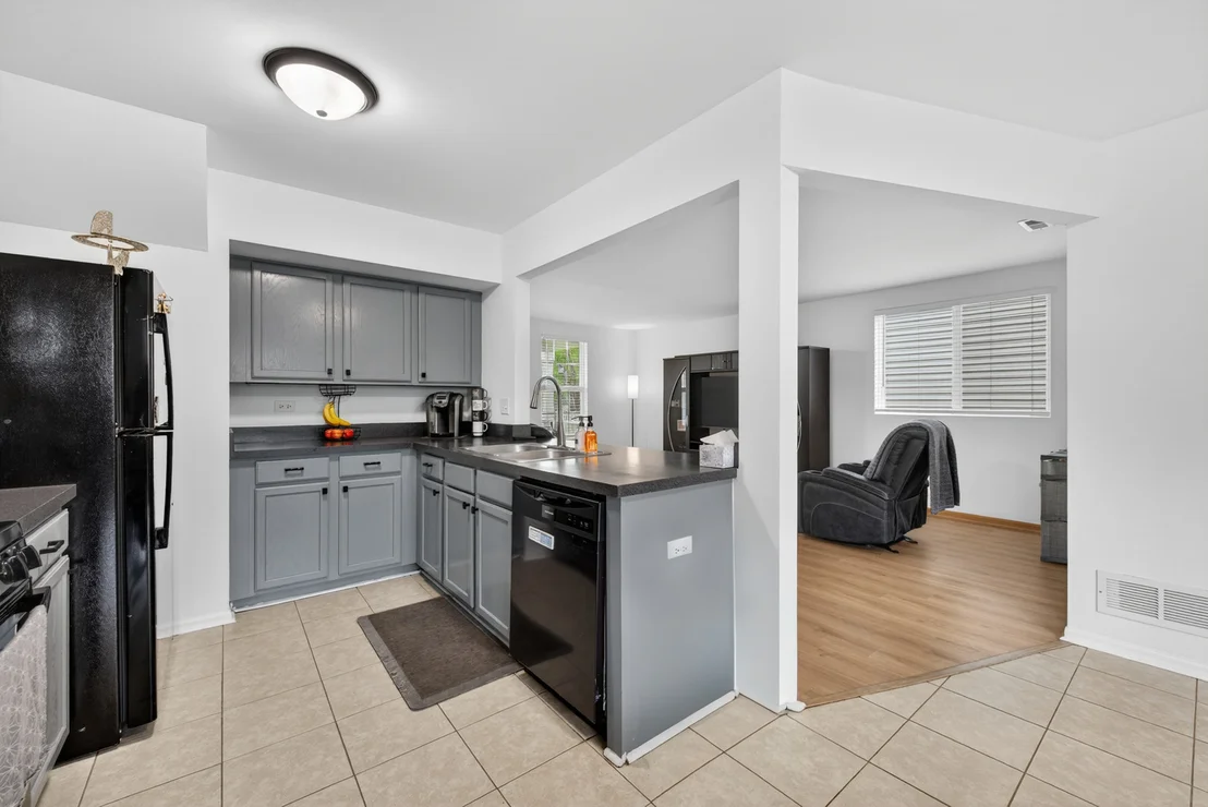 Photo of 939 Four Seasons Boulevard