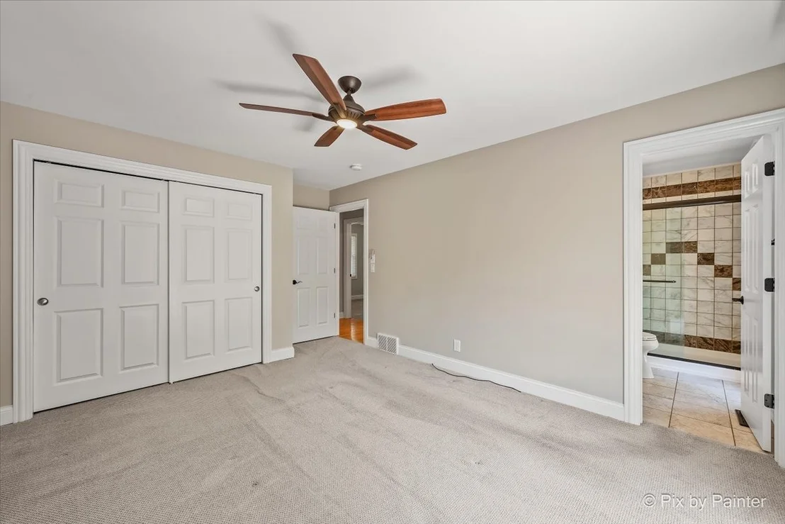 Photo of 725 N Vista Drive
