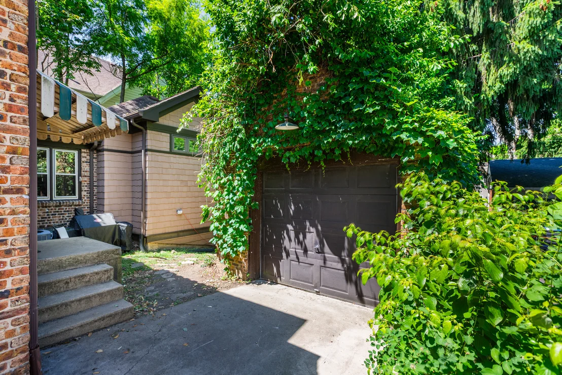 Photo of 815 N Eagle Street