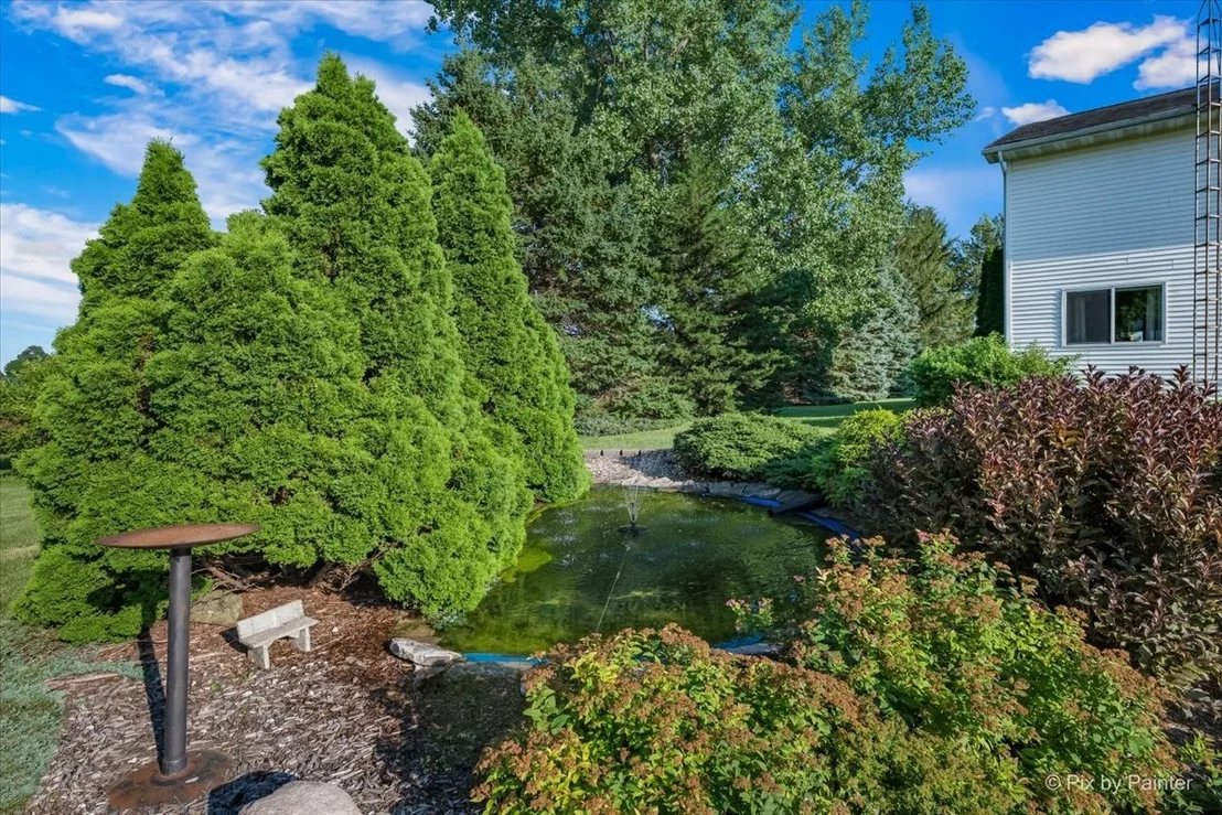 Photo of 49W972 Peterson Road