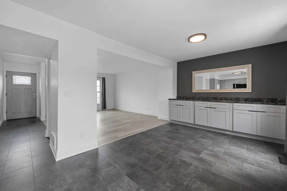 Photo of 818 Lexington Circle