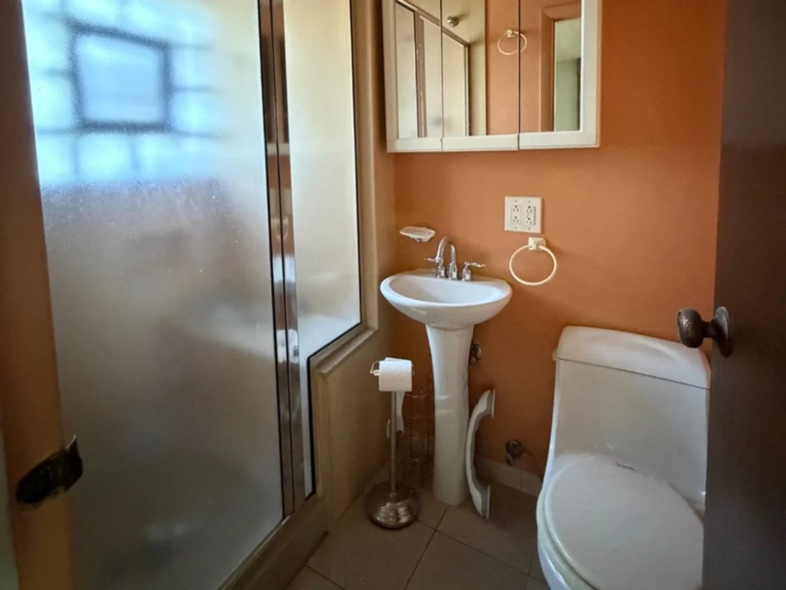 Photo of 381 N Silverleaf Boulevard