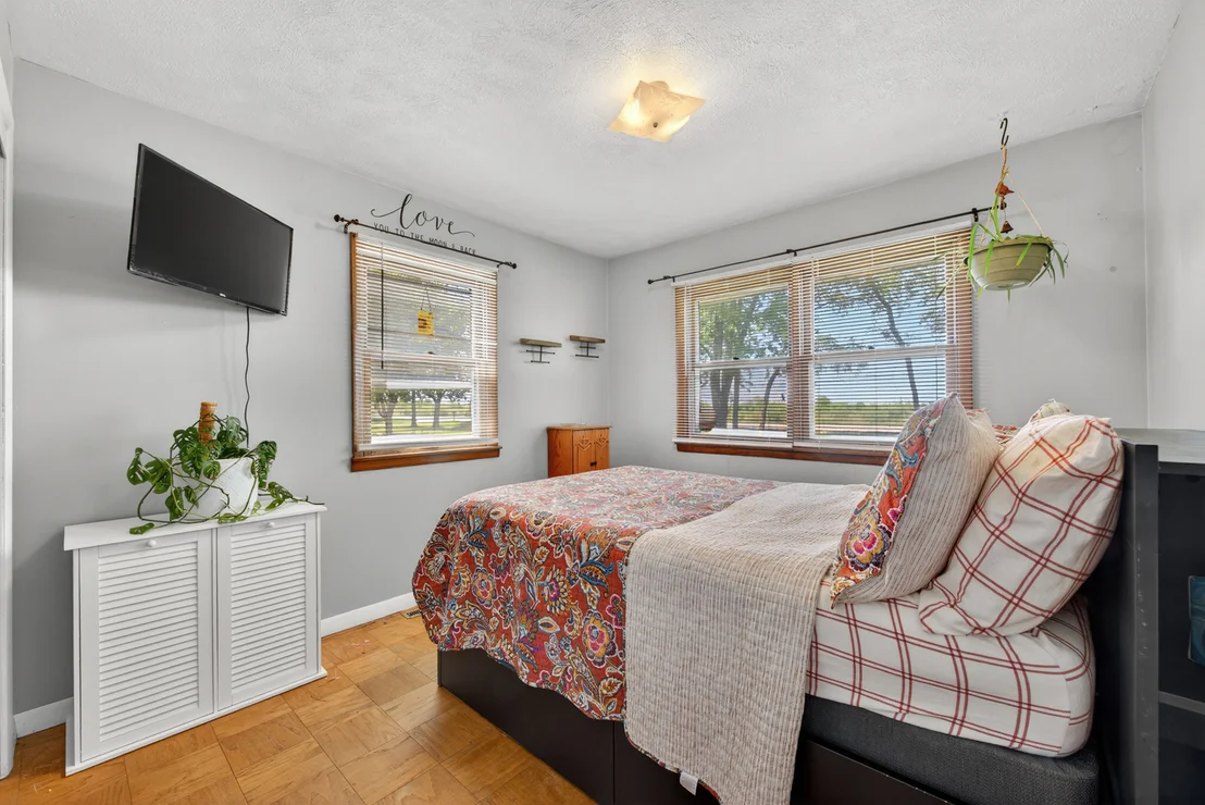 Photo of 6395 PINE BLUFF Road