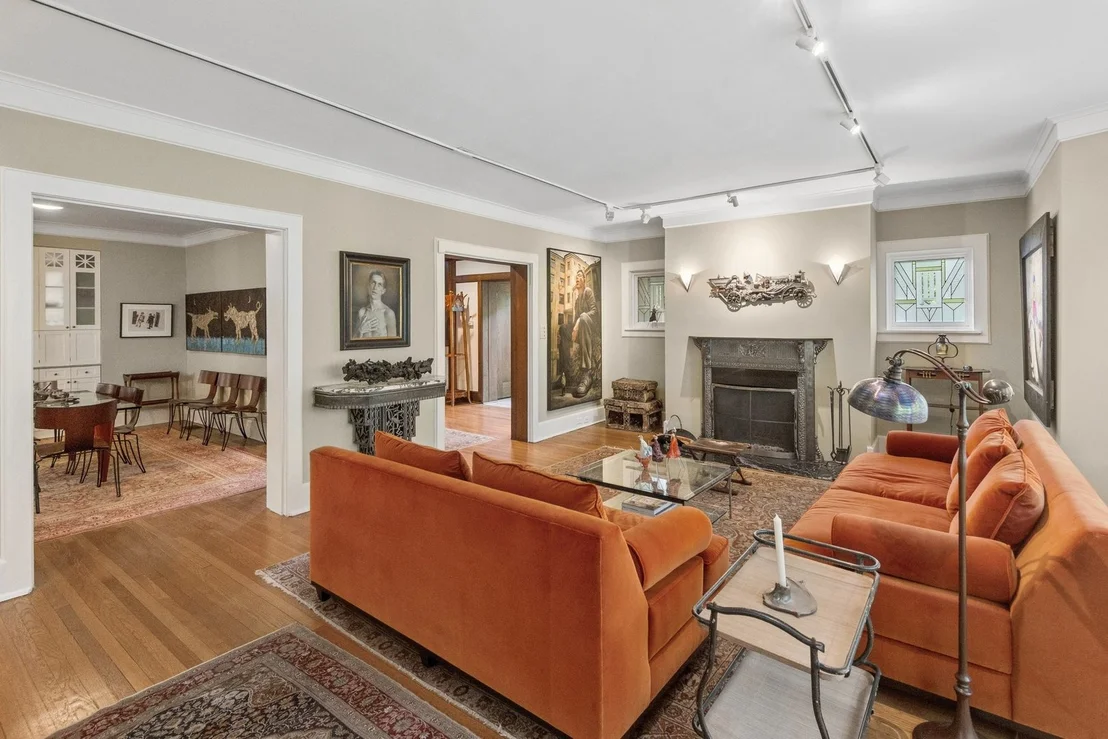 Photo of 770 Sheridan Road