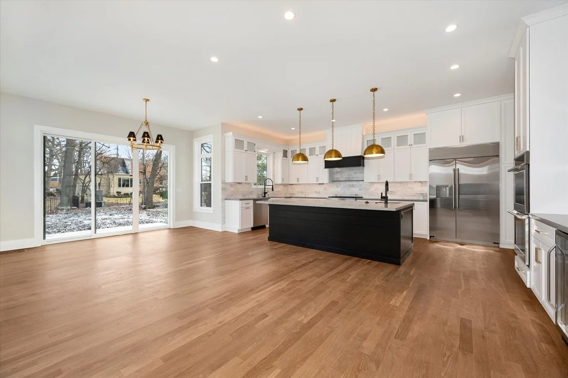 Photo of 964 S Hillside Avenue