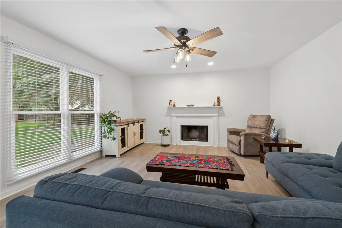 Photo of 649 Fox Hollow Court