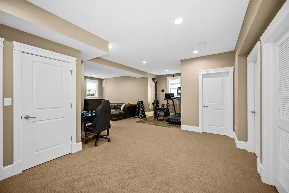 Photo of 2121 Pioneer Road