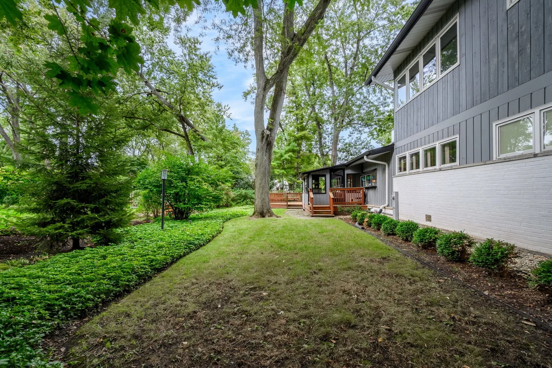 Photo of 695 Ivy Lane