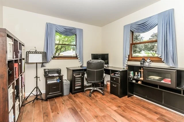 Photo of 1 N EDWARD Street