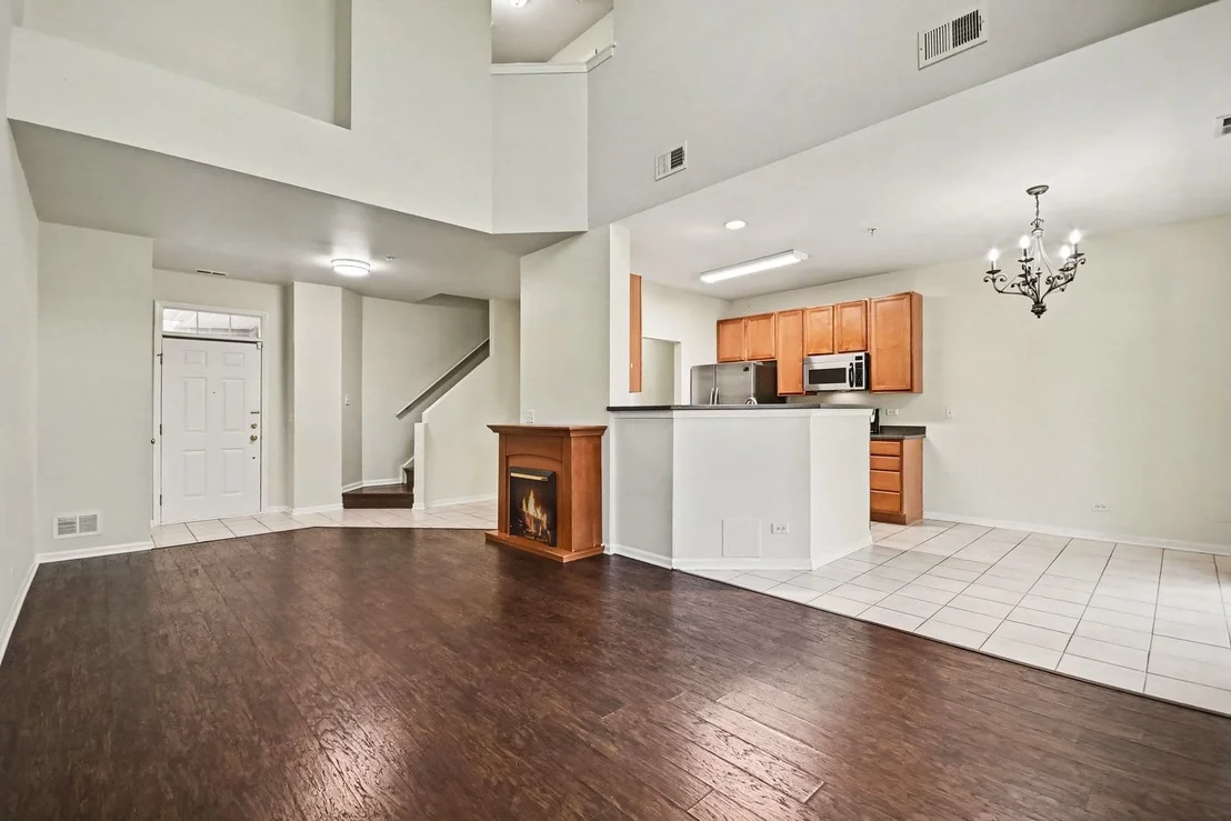 Photo of 994 Kensington Drive