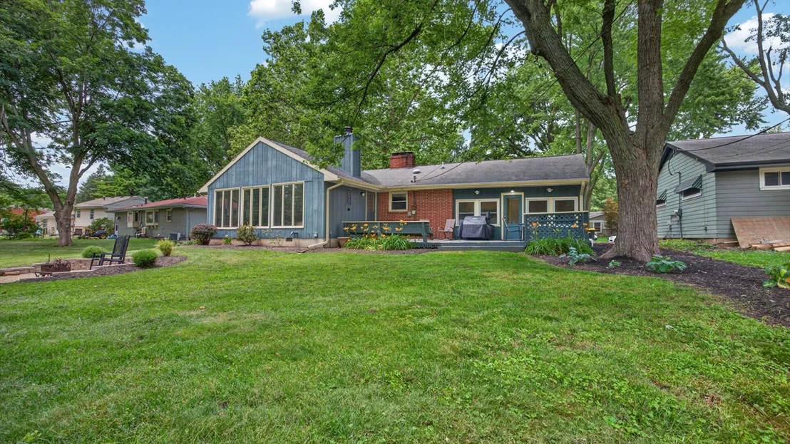 Photo of 1402 Maplewood Drive
