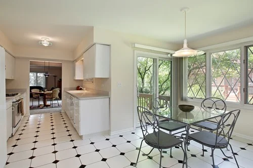 Photo of 894 Poplar Lane