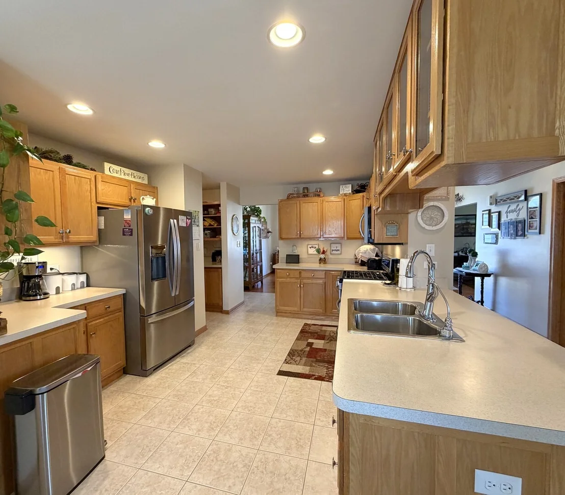 Photo of 1425 Argyle Lane N