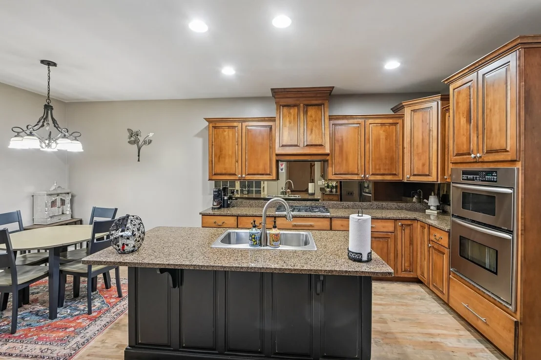 Photo of 343 Arbor Glen Boulevard