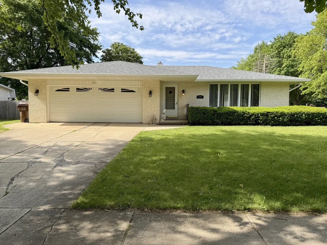 Photo of 901 Lark Street