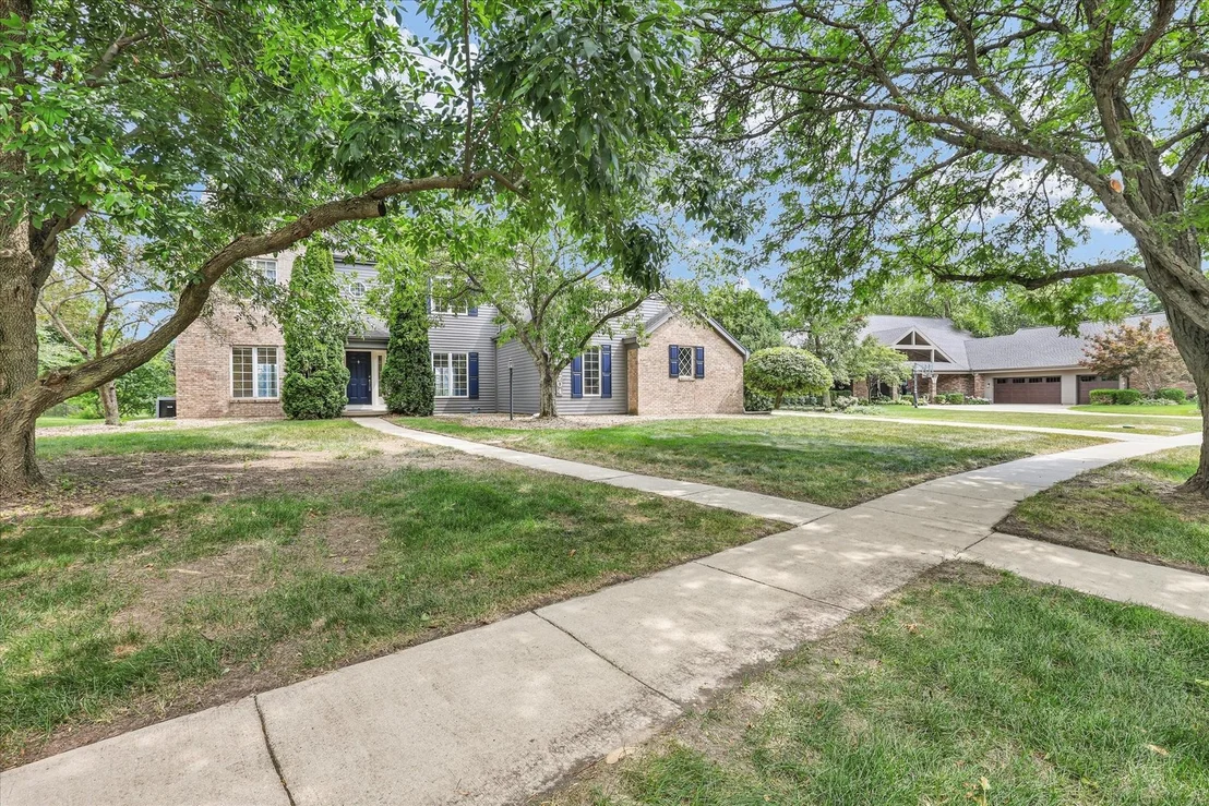 Photo of 1704 Bentbrook Drive