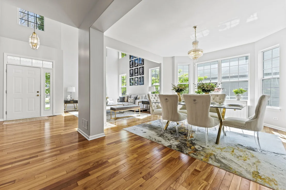 Photo of 325 Hemlock Lane