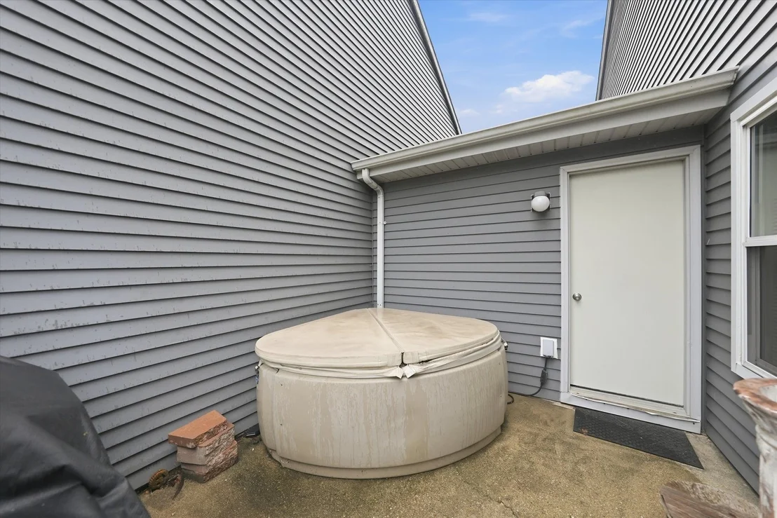 Photo of 1274 Robin Drive