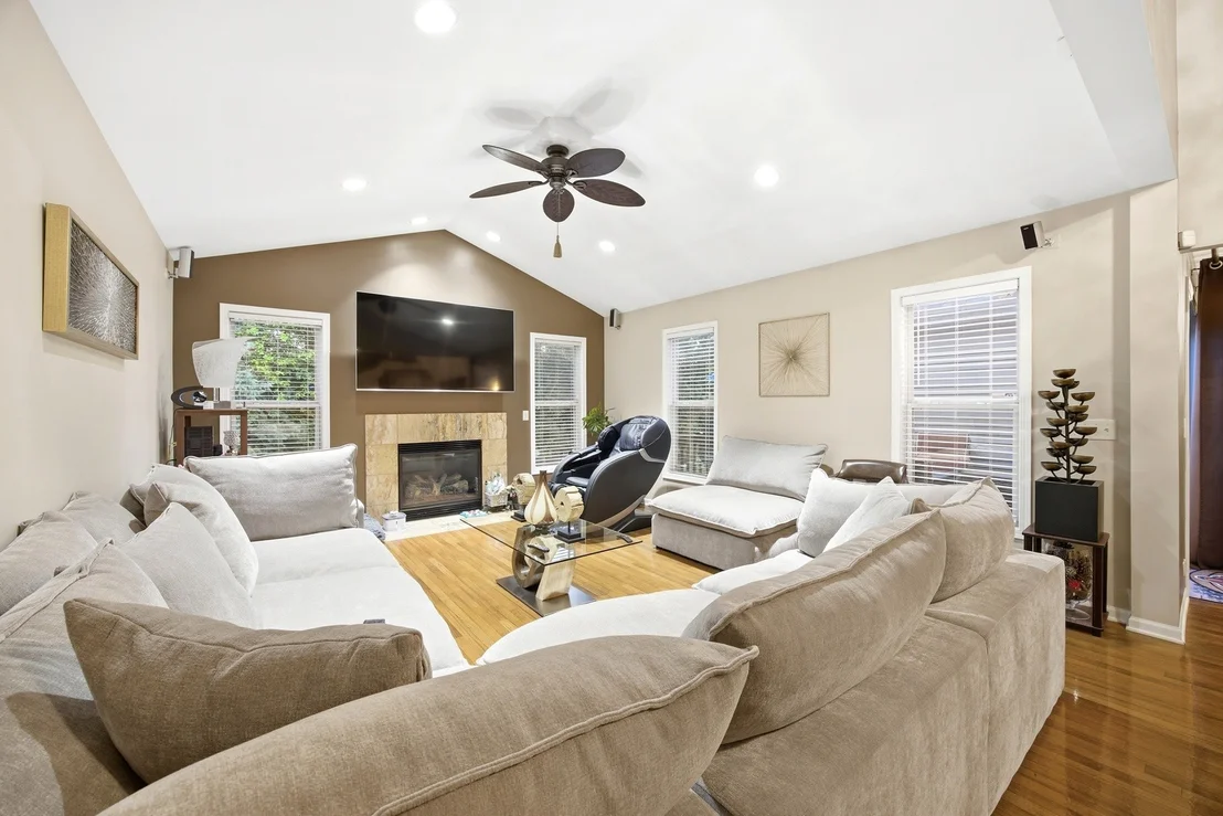Photo of 1447 Mackenzie Lane