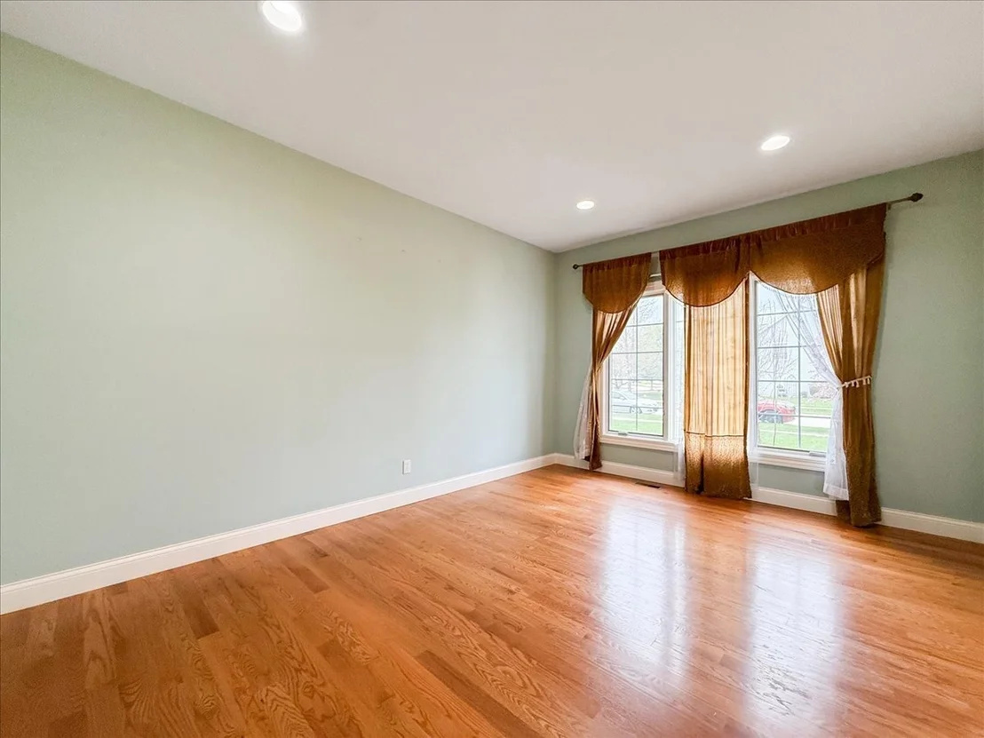 Photo of 4705 Stonebridge Drive