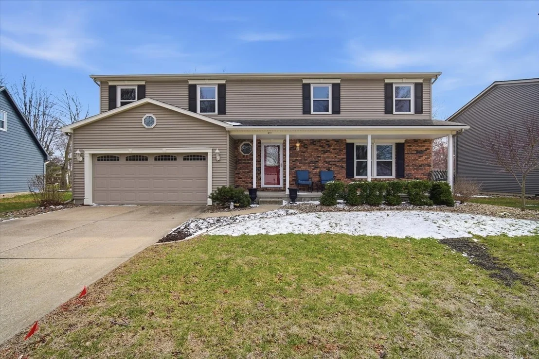 Photo of 211 Lake Shore Circle