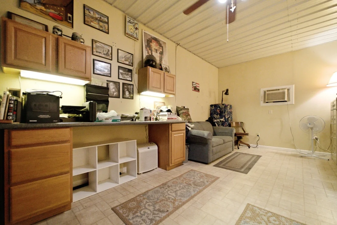 Photo of 330 S 5000w Road