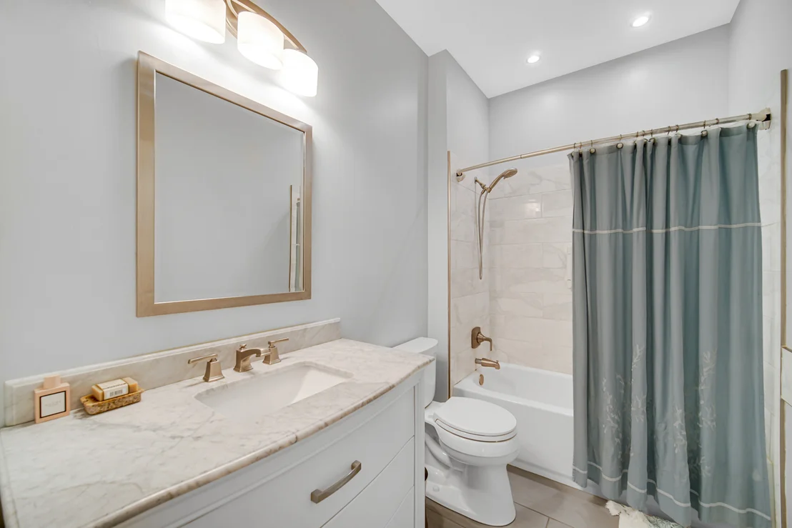 Photo of 720 Viewpointe Drive