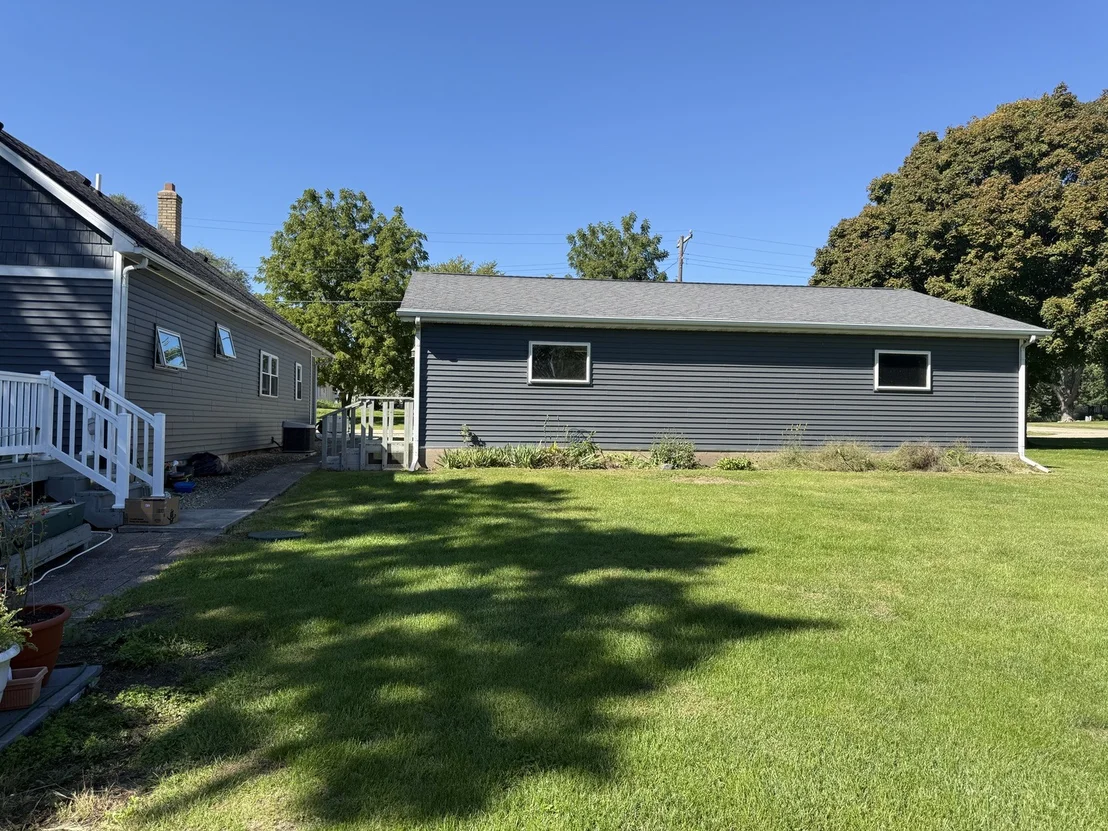 Photo of 206 S 1st Street