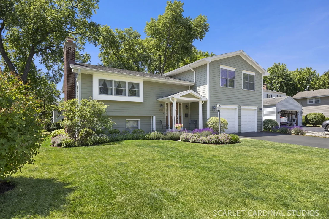 Photo of 1518 Center Avenue