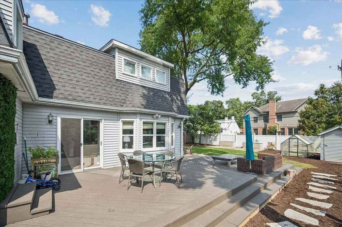 Photo of 1105 Blackthorn Lane
