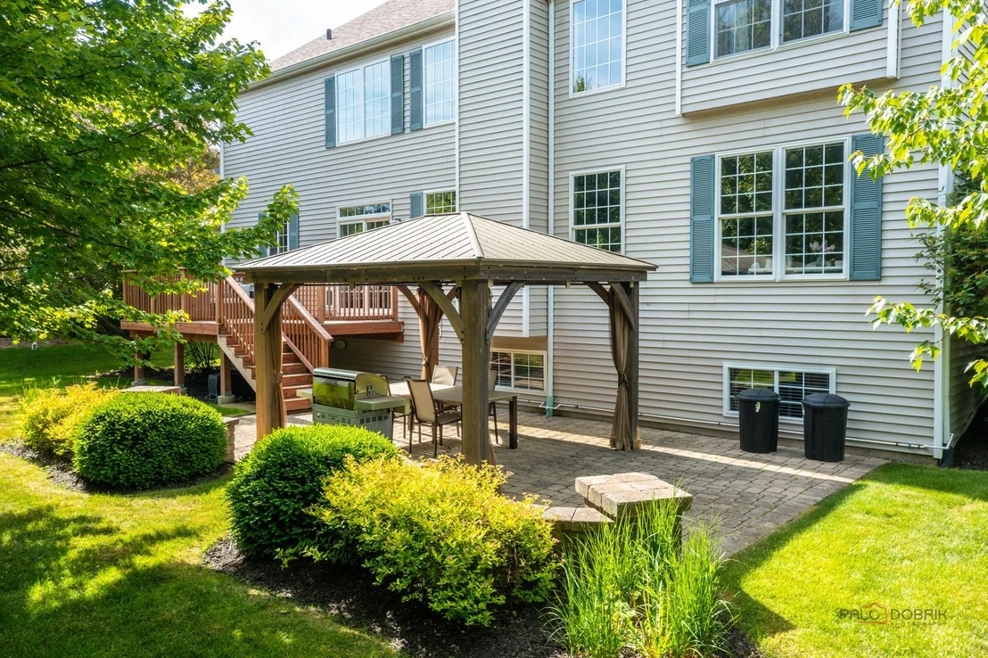 Photo of 1085 Waterview Circle
