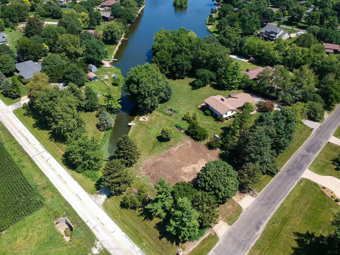 Photo of 8264 Sunset Road