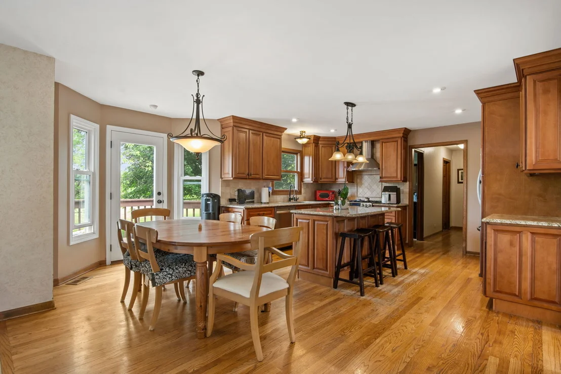 Photo of 39W118 Baert Lane