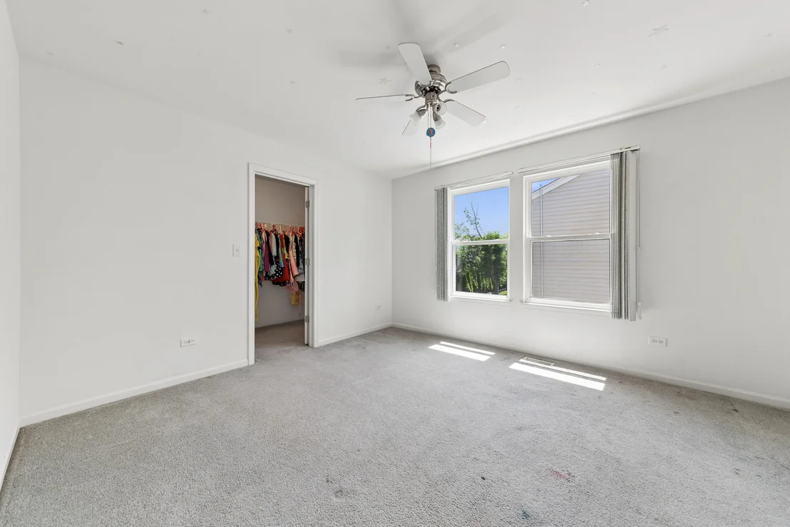 Photo of 1702 Stonegate Drive