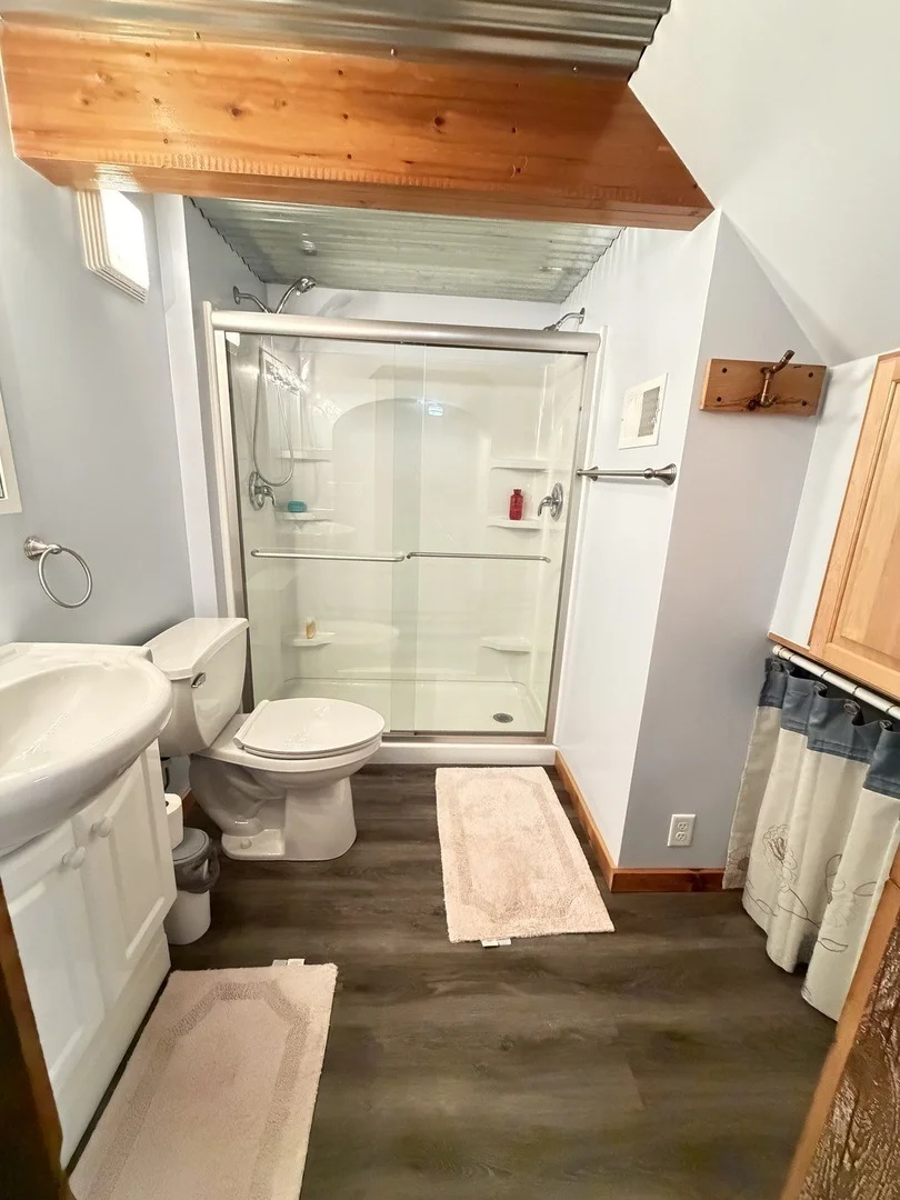 Photo of 4265 Town Hall Road