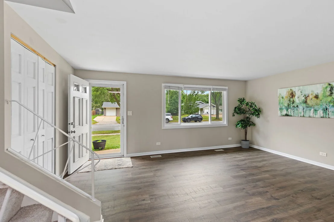 Photo of 321 Desmond Drive