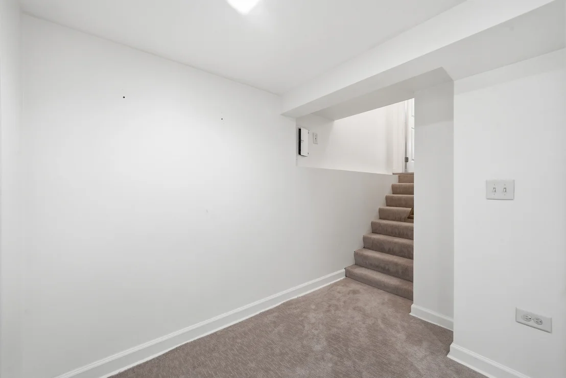 Photo of 683 Sandy Lane