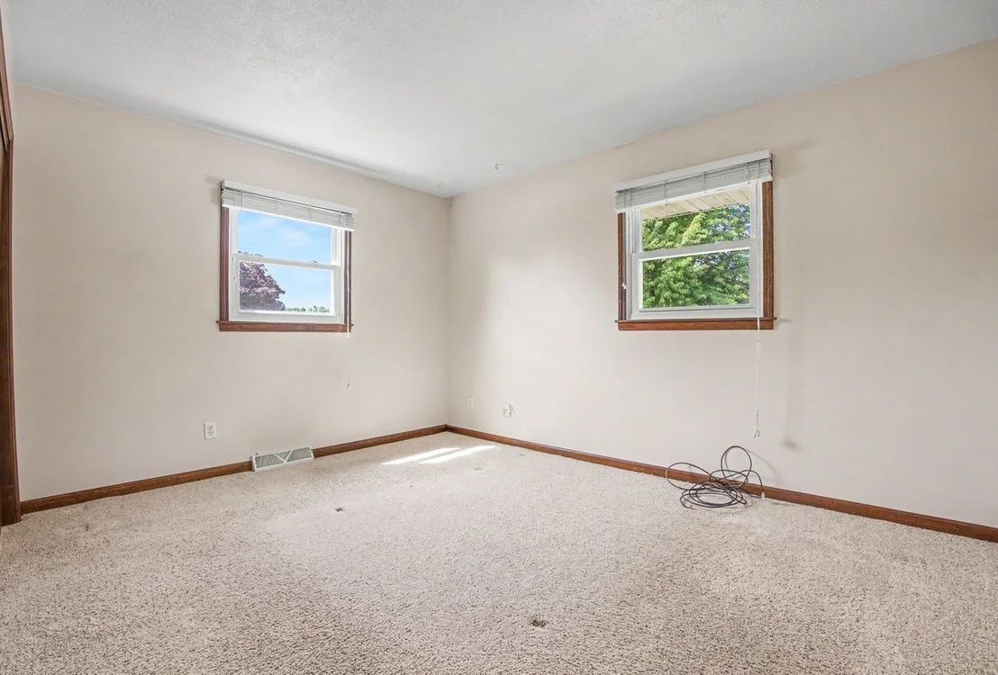Photo of 10 Imperial Drive