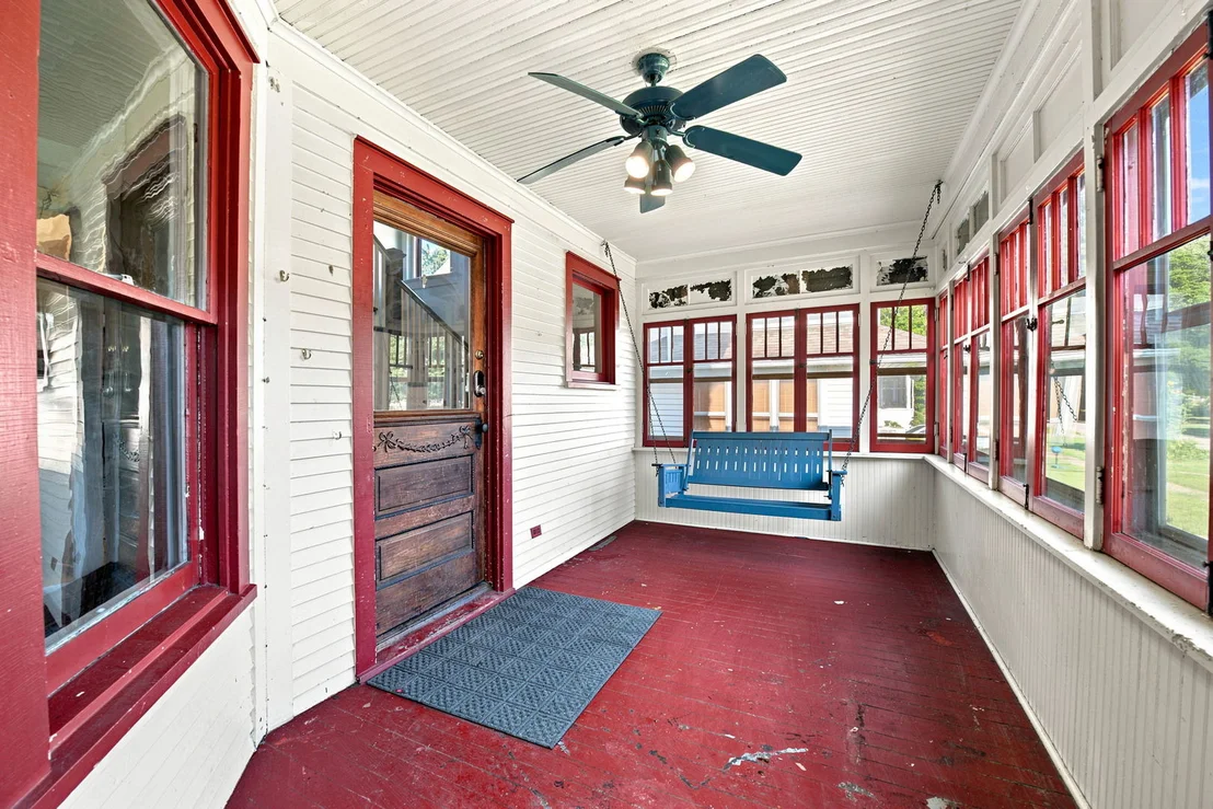Photo of 111 W Delaware Street
