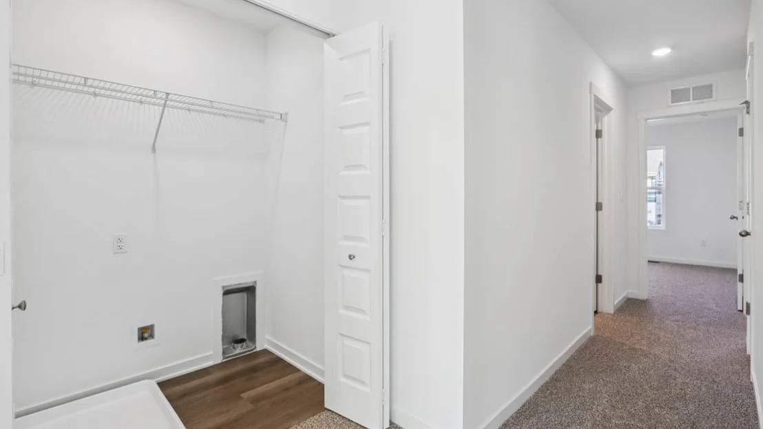 Photo of 1303 Foxglove Drive