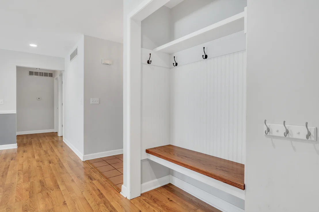 Photo of 1612 N Leonard Avenue