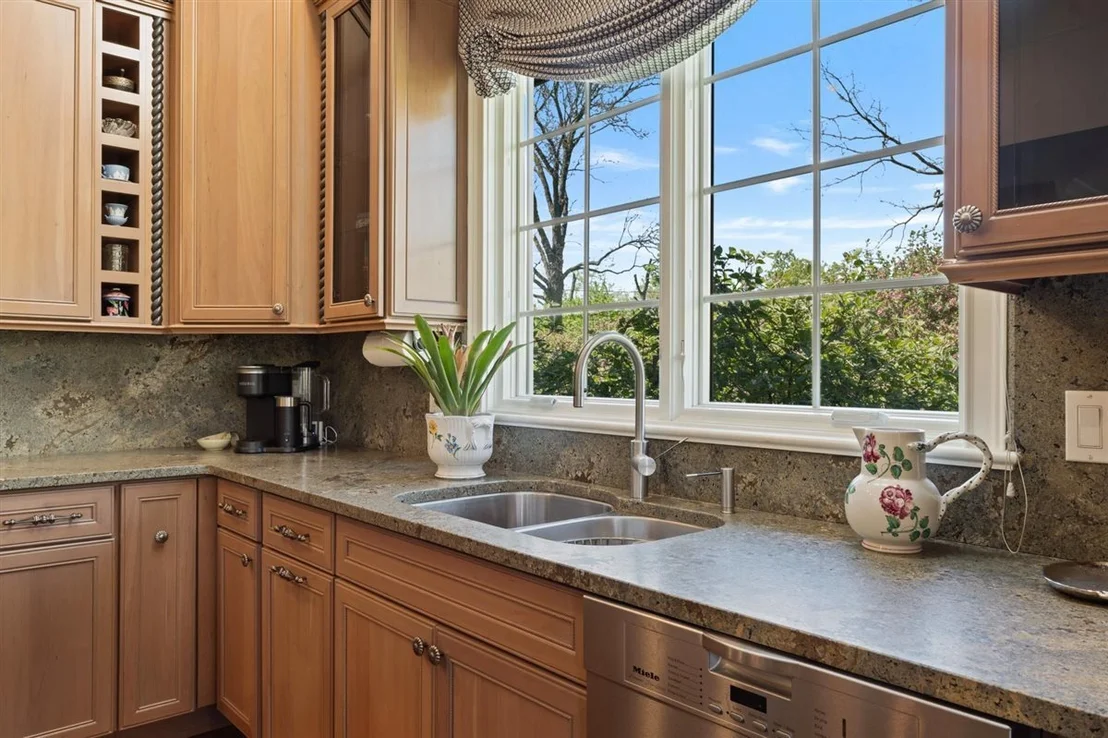 Photo of 1109 Hohlfelder Road