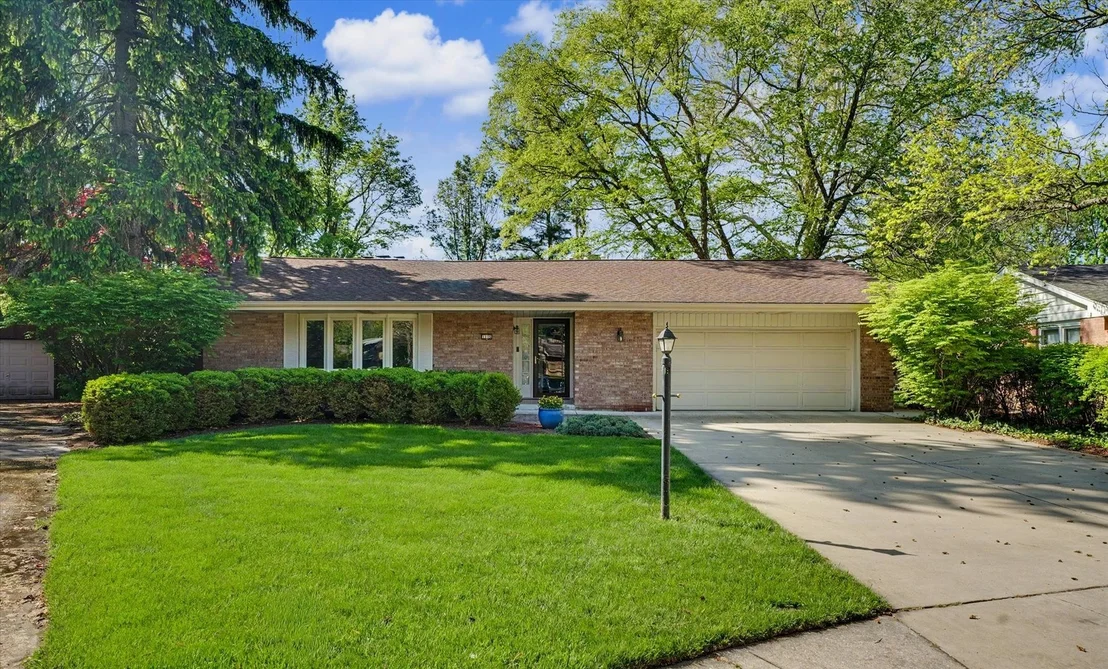 Photo of 1115 Foothill Drive
