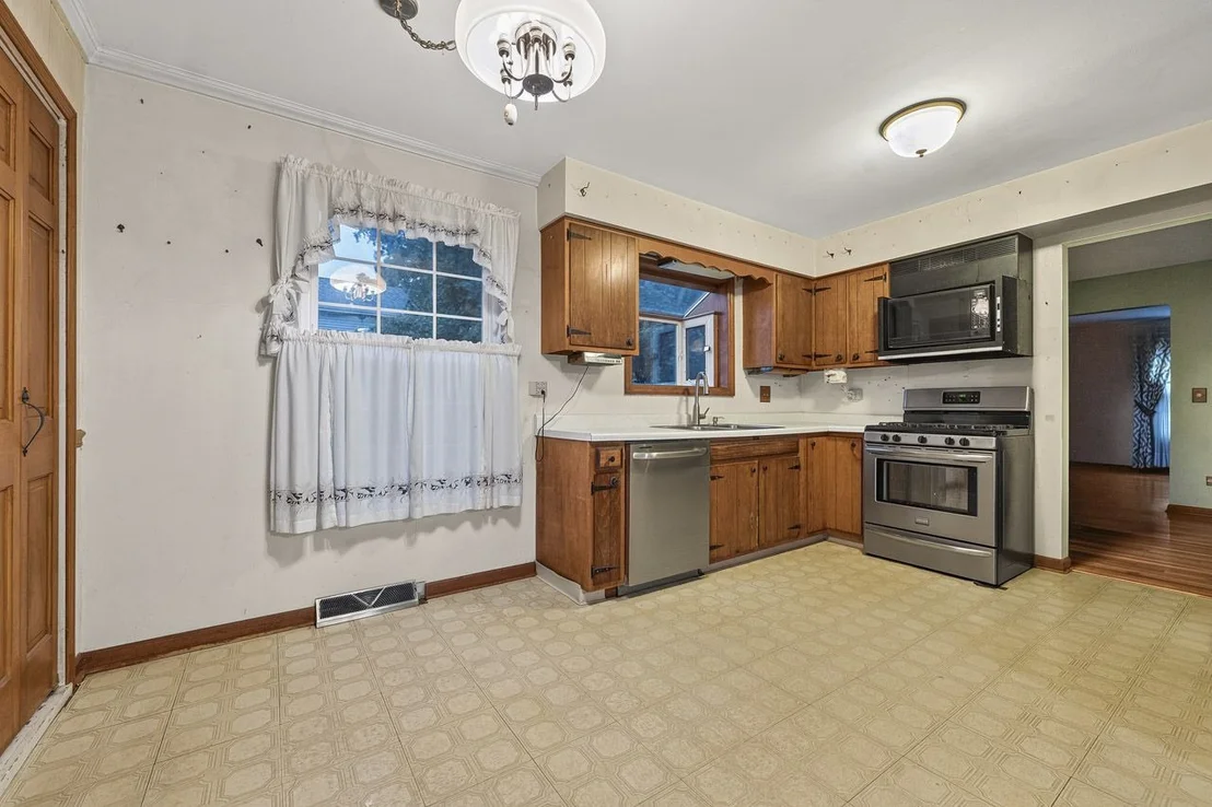 Photo of 27W084 Fleming Drive