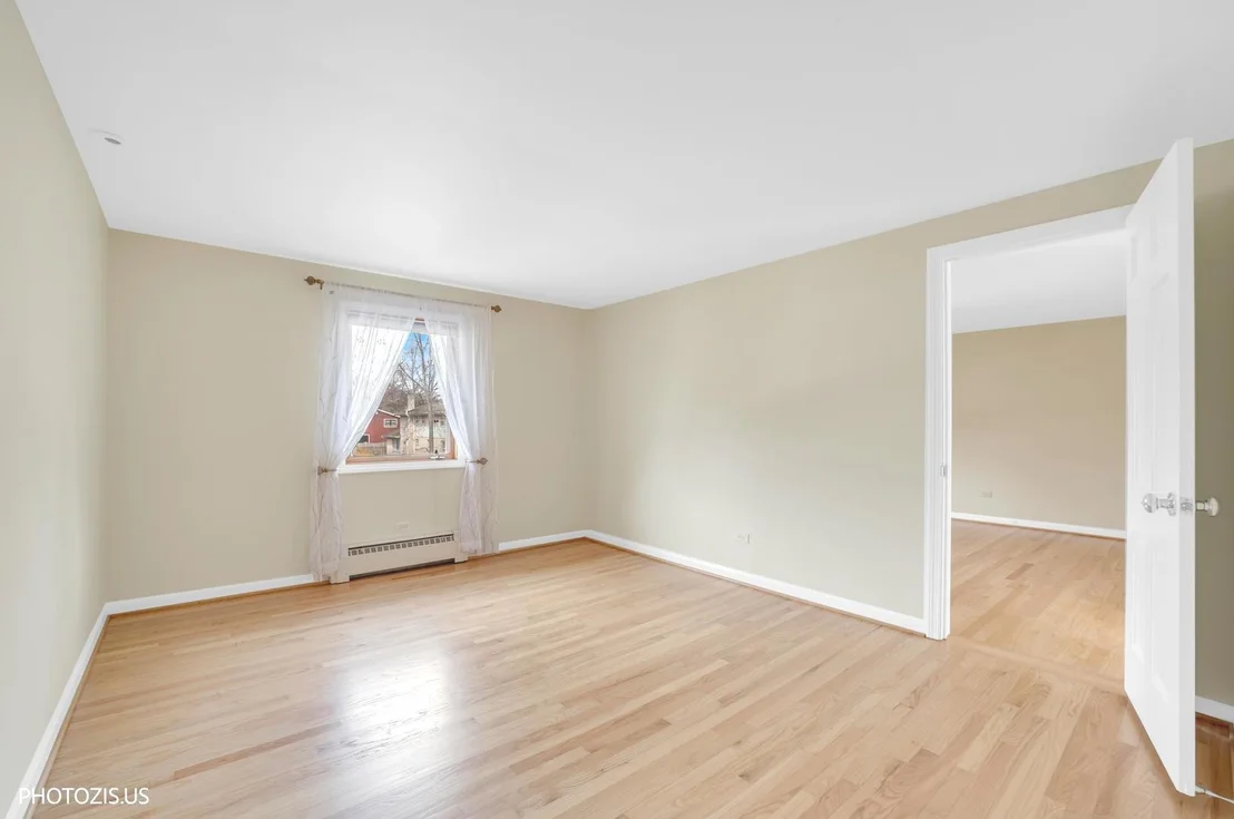 Photo of 3235 Robincrest Drive